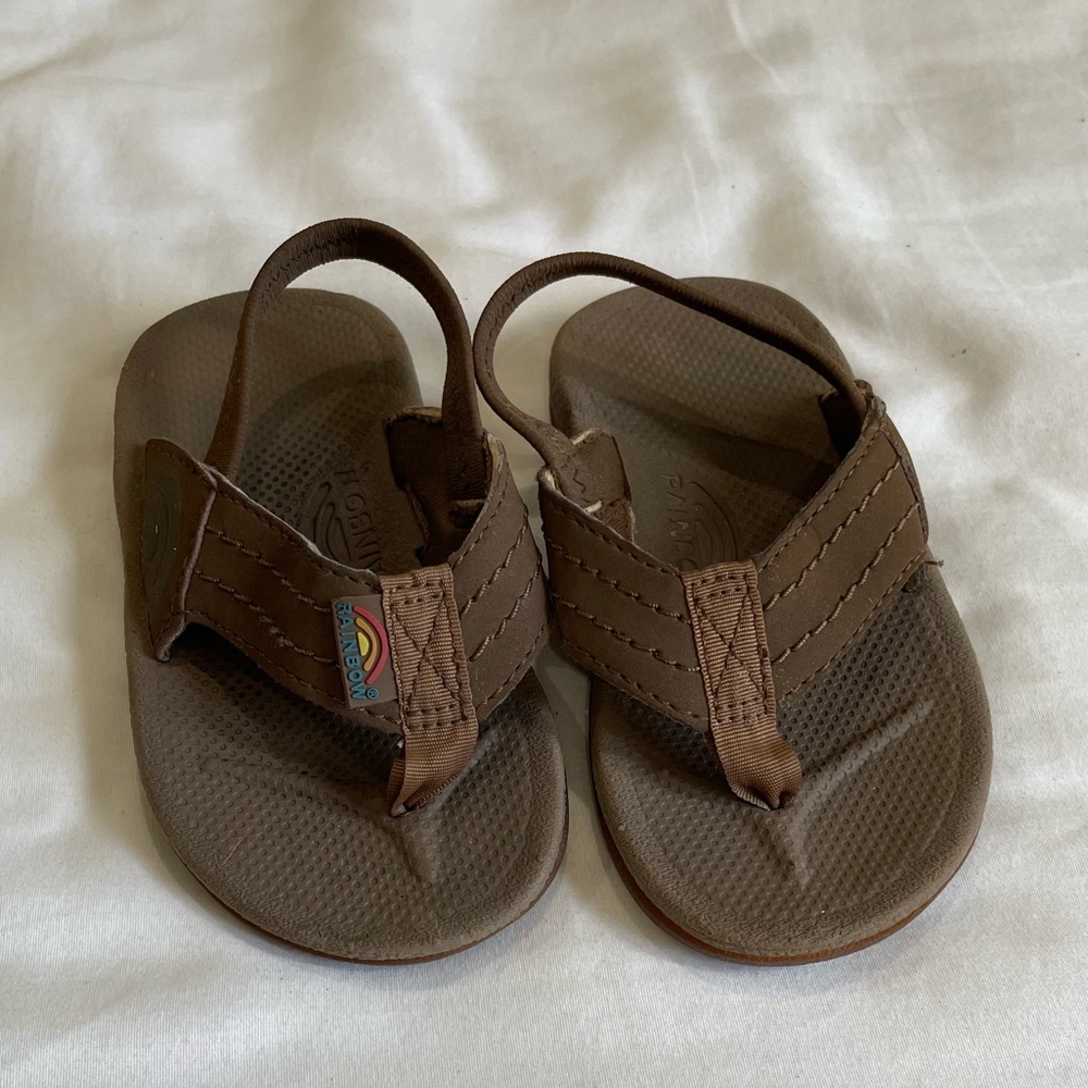 Toddler rainbow sandals like new size 5